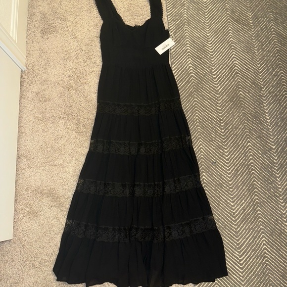 Reformation Hedda Dress in Black NWT Sz 10 - Picture 8 of 13